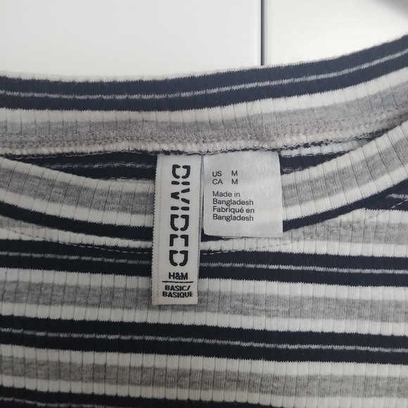 Striped t-shirt - Picture 2 of 3